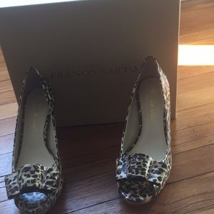 Like new leopard print cork heeled Franco Sarto